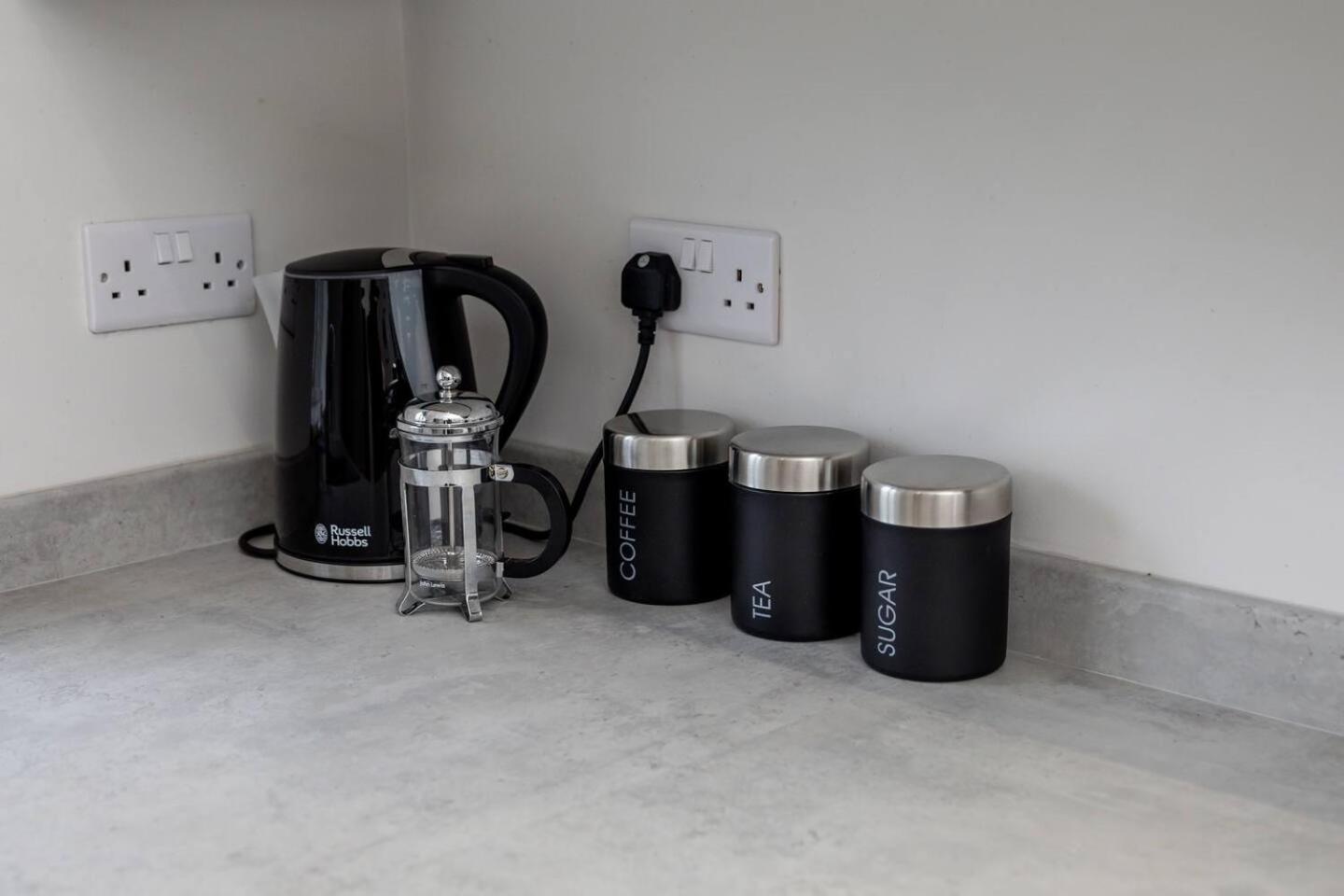 3 Bed Refurbished, Modern House, Wifi, Patio Area Villa Sheffield Kültér fotó