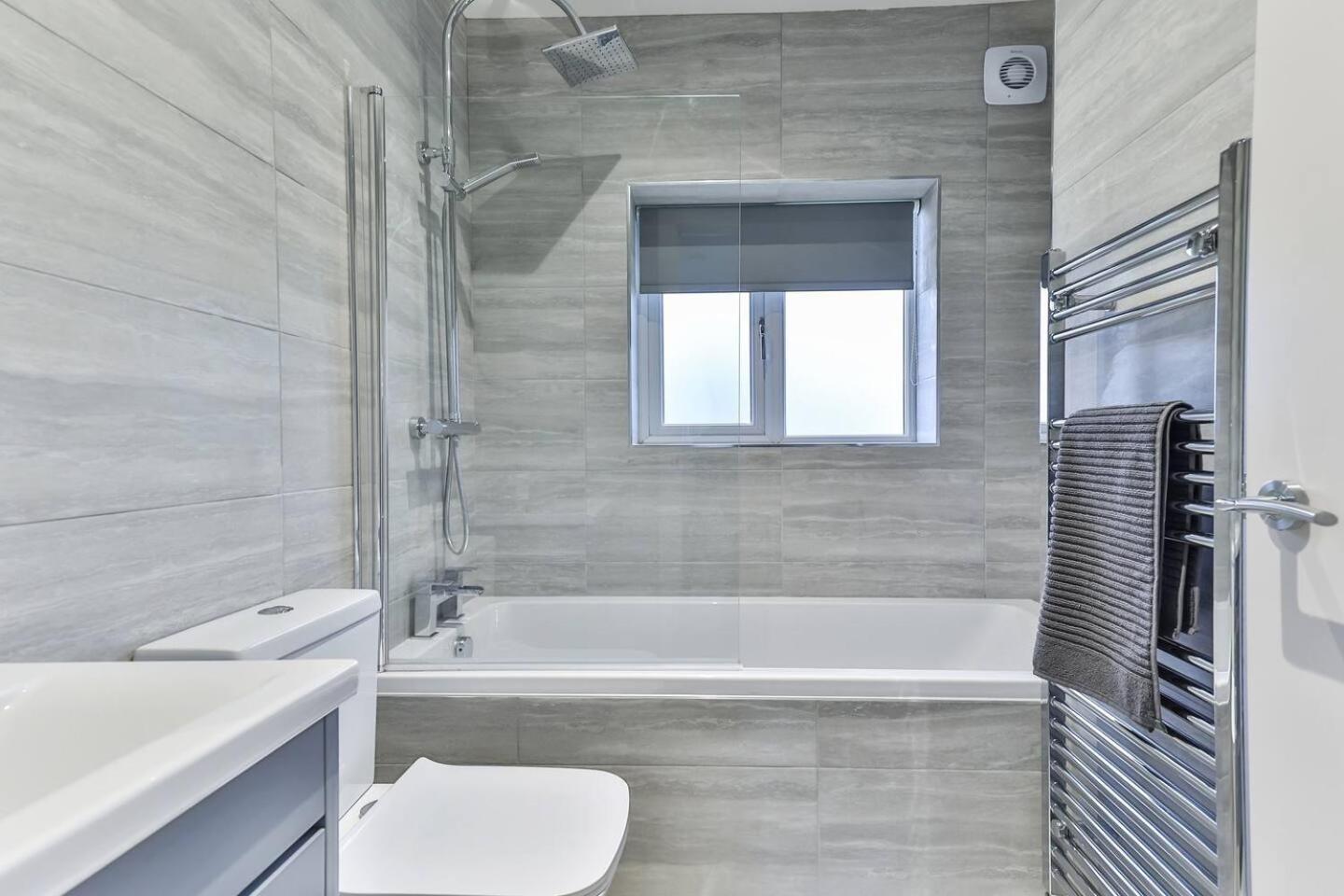 3 Bed Refurbished, Modern House, Wifi, Patio Area Villa Sheffield Kültér fotó